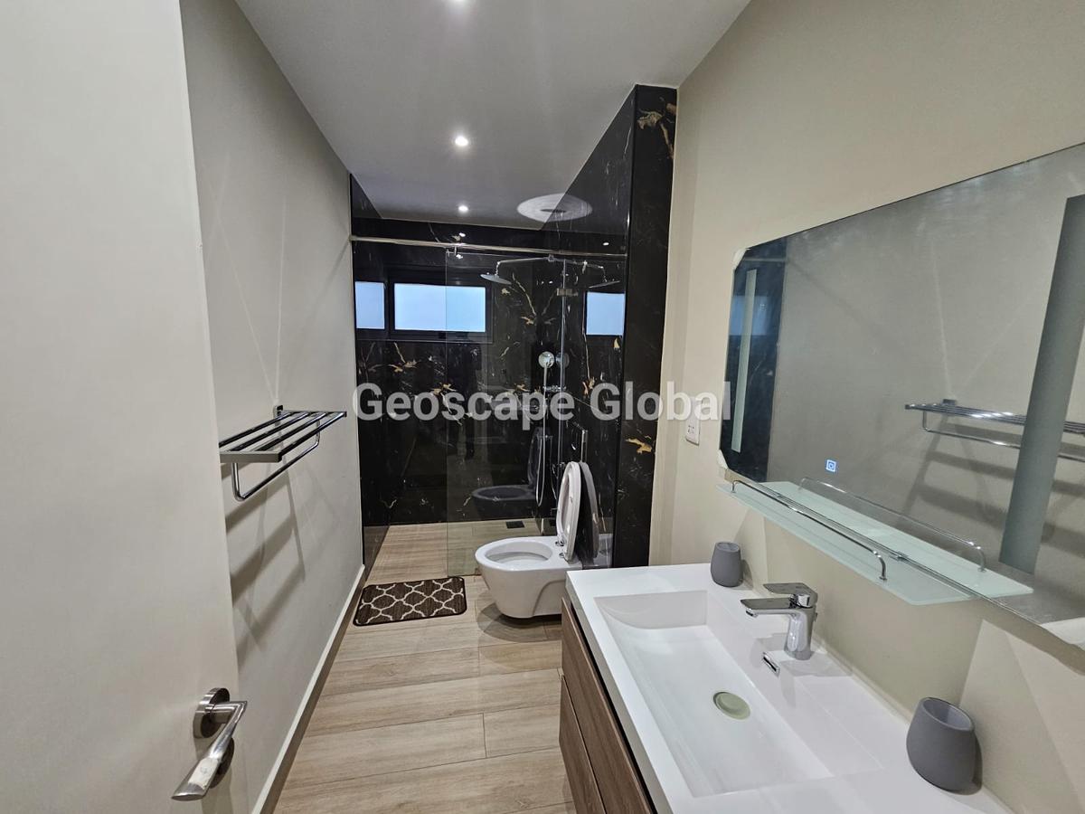 Furnished 3 Bed Apartment with En Suite in Riverside - 14