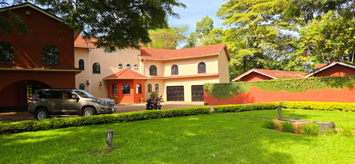 Commercial Property with Service Charge Included at Runda Grove - 3