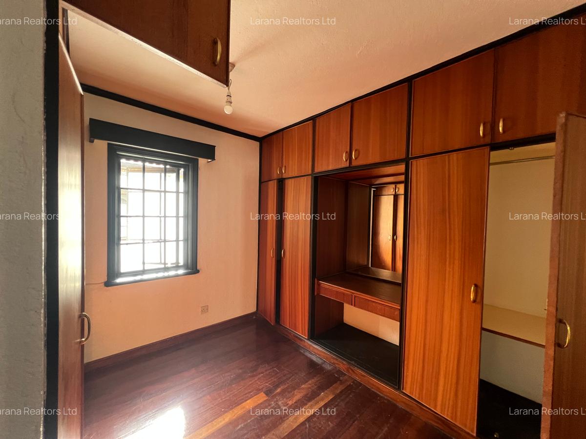 4 Bed Townhouse with En Suite at Riverside Dr - 8
