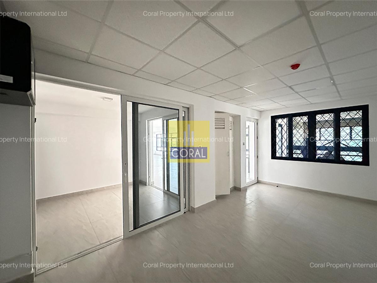 1,000 ft² Office with Backup Generator in Parklands - 5