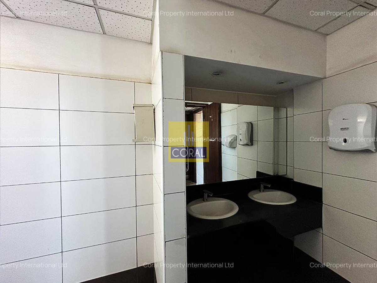 Office in Westlands Area - 15