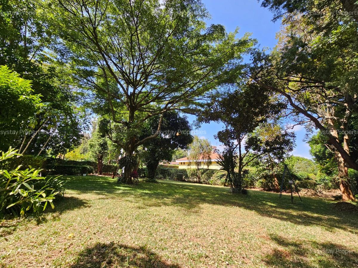 4 Bed House with En Suite in Nyari - 2