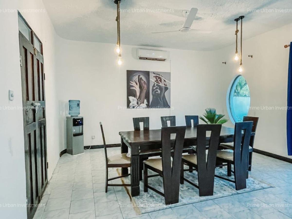 4 Bed House with En Suite in Diani - 10