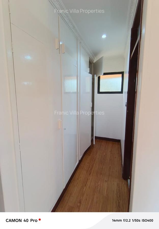 4 Bed House with En Suite at Loresho - 14