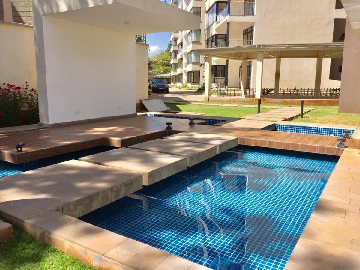 2 bed apartment with en suite at lavington