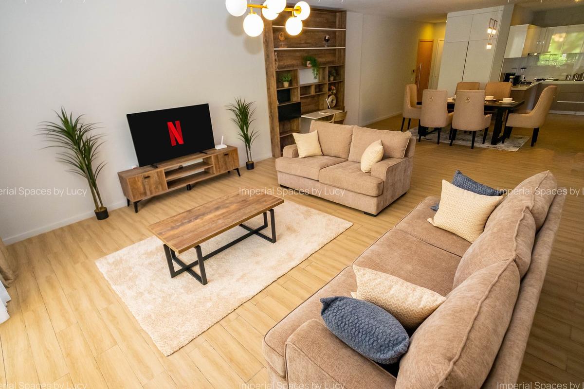 3 Bed Apartment with En Suite in Lavington - 1