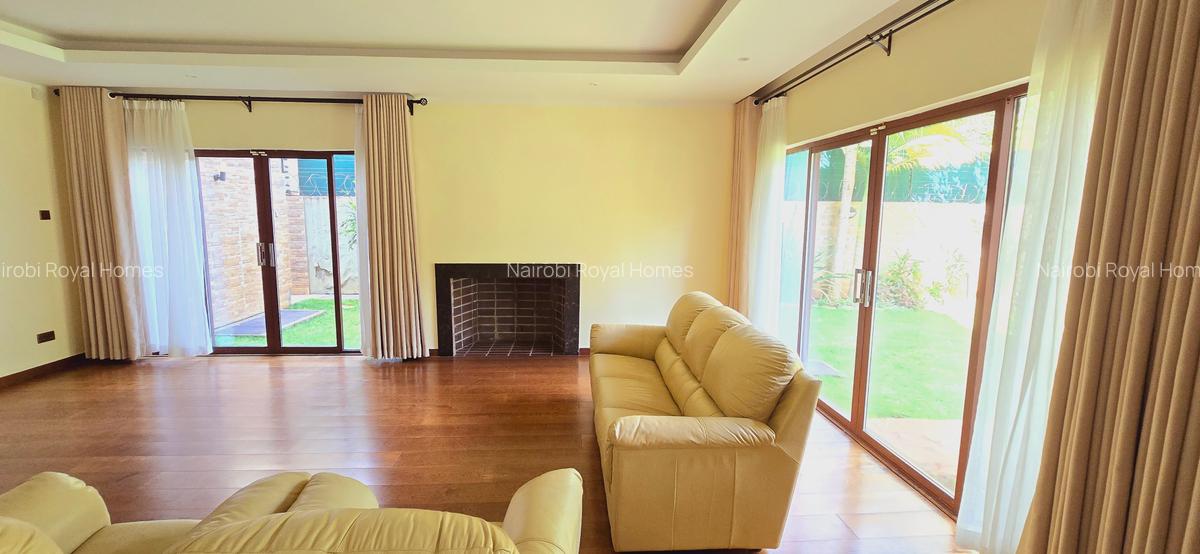 5 Bed Townhouse with En Suite at Off Convent Drive - 13