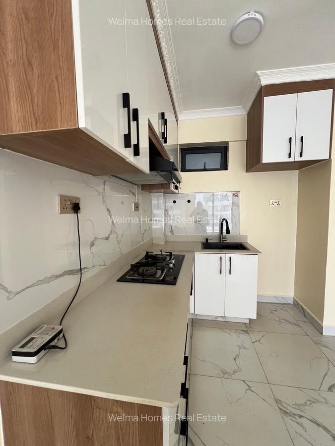 2 Bed Apartment with En Suite in Kilimani - 3