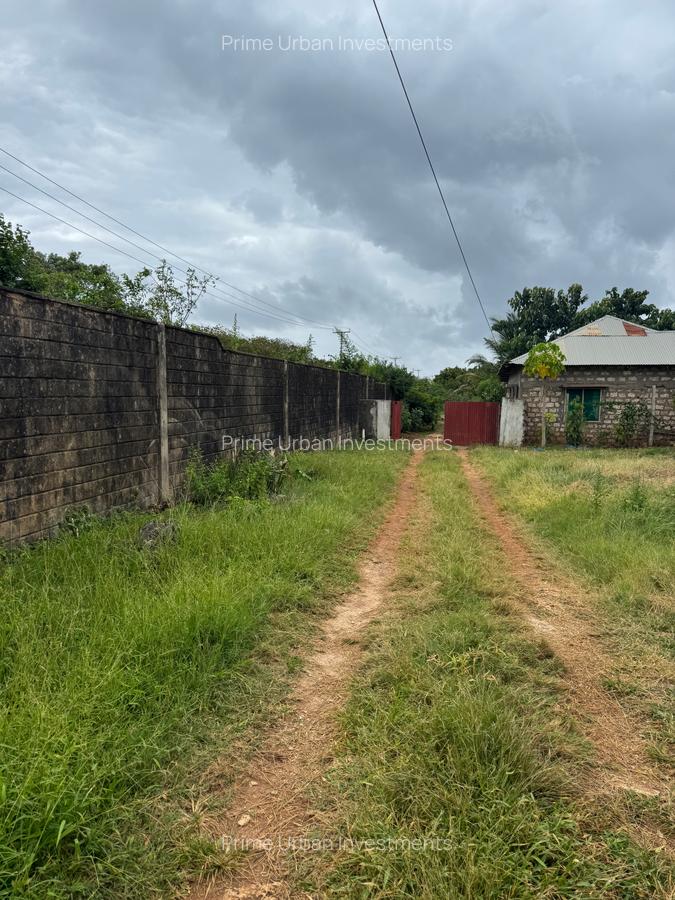 3.8 ac Land in Vipingo - 3