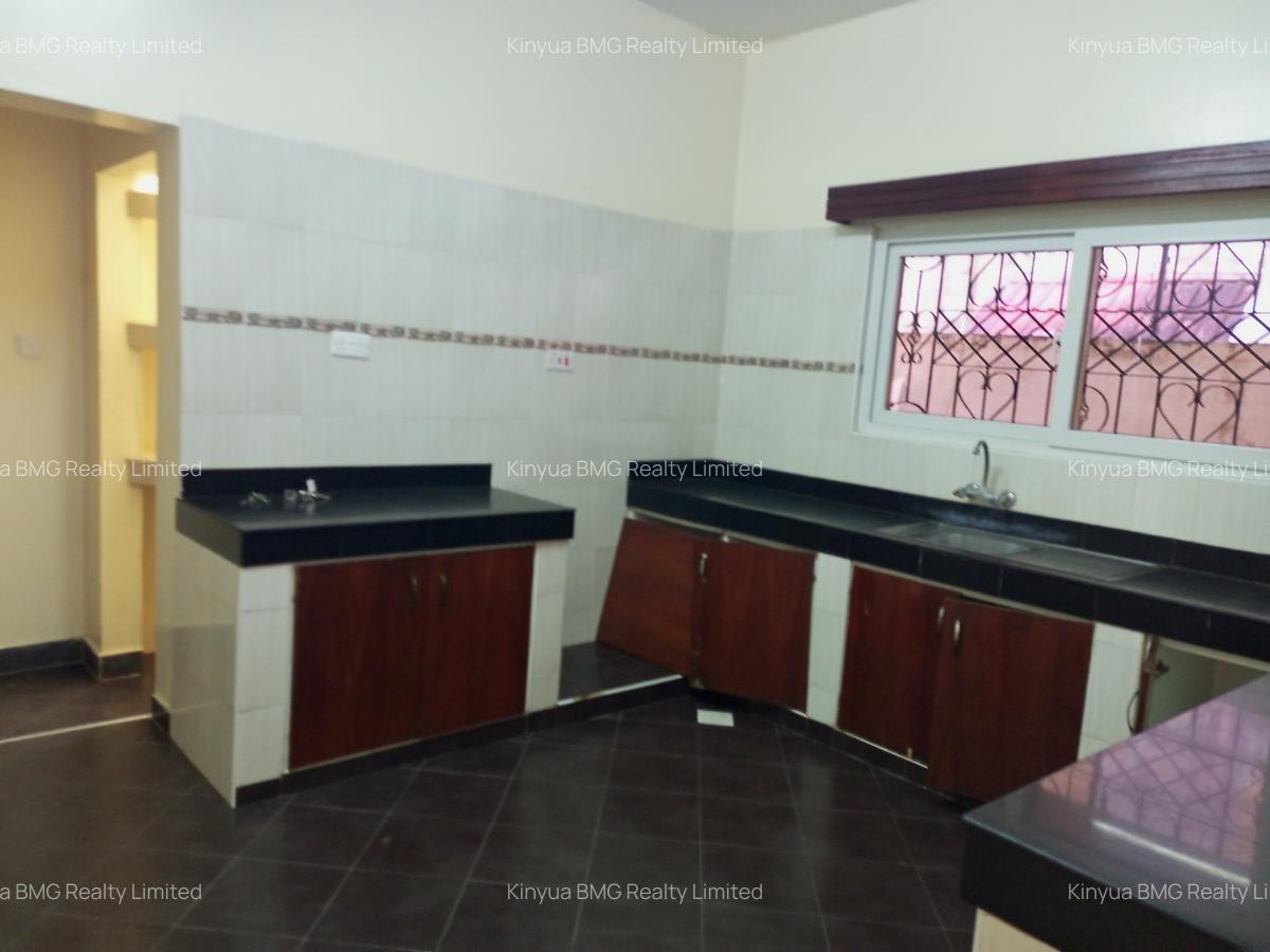 4 Bed Villa with En Suite in Nyali Area - 3