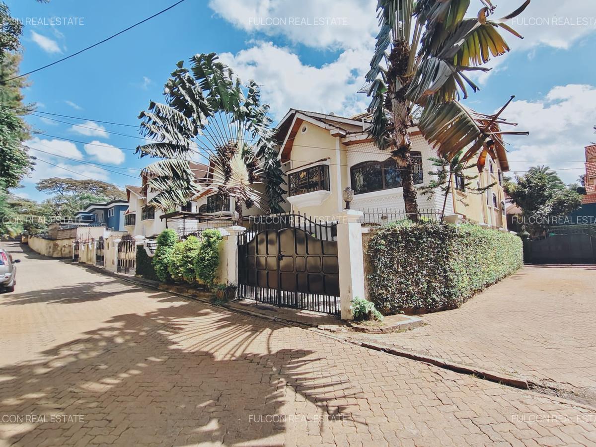 6 Bed Villa with En Suite in Lavington - 17