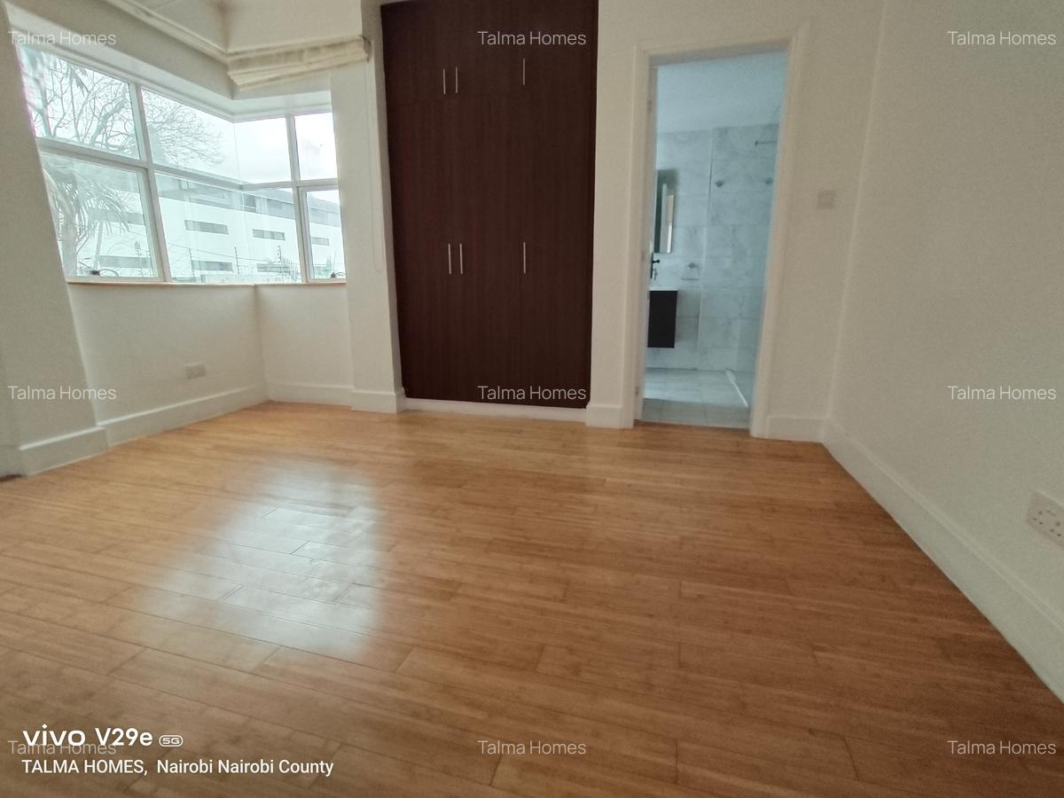 2 Bed Apartment with En Suite in Westlands Area - 5