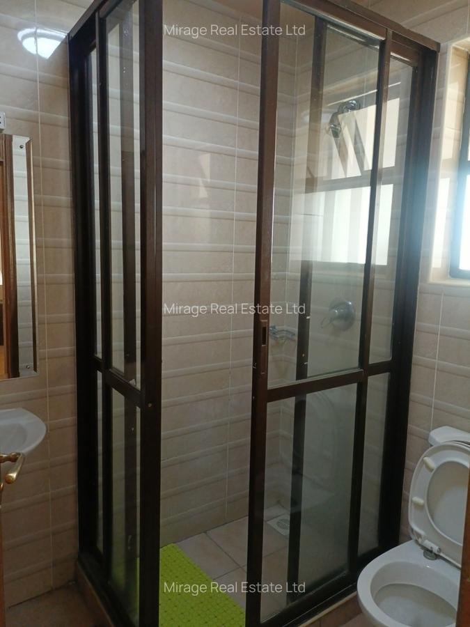 2 Bed Apartment with En Suite in Kilimani - 4