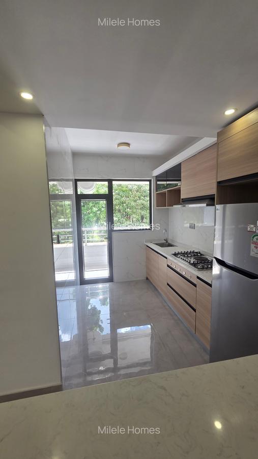 Serviced 3 Bed Apartment with En Suite at Riverside Drive - 4