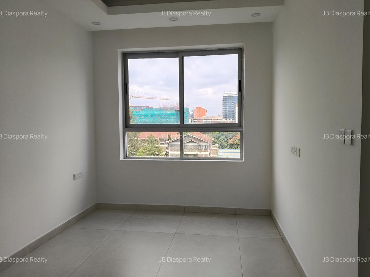 4 Bed Apartment with En Suite at General Mathenge - 17