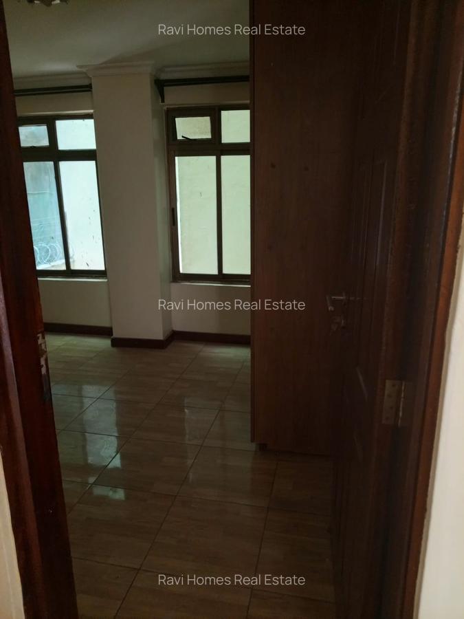 4 Bed Apartment with En Suite in Kilimani - 18