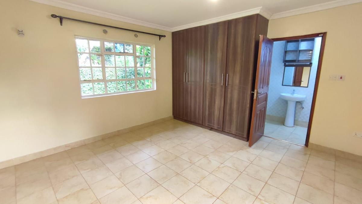 1 Bed House with En Suite at Loresho - 17