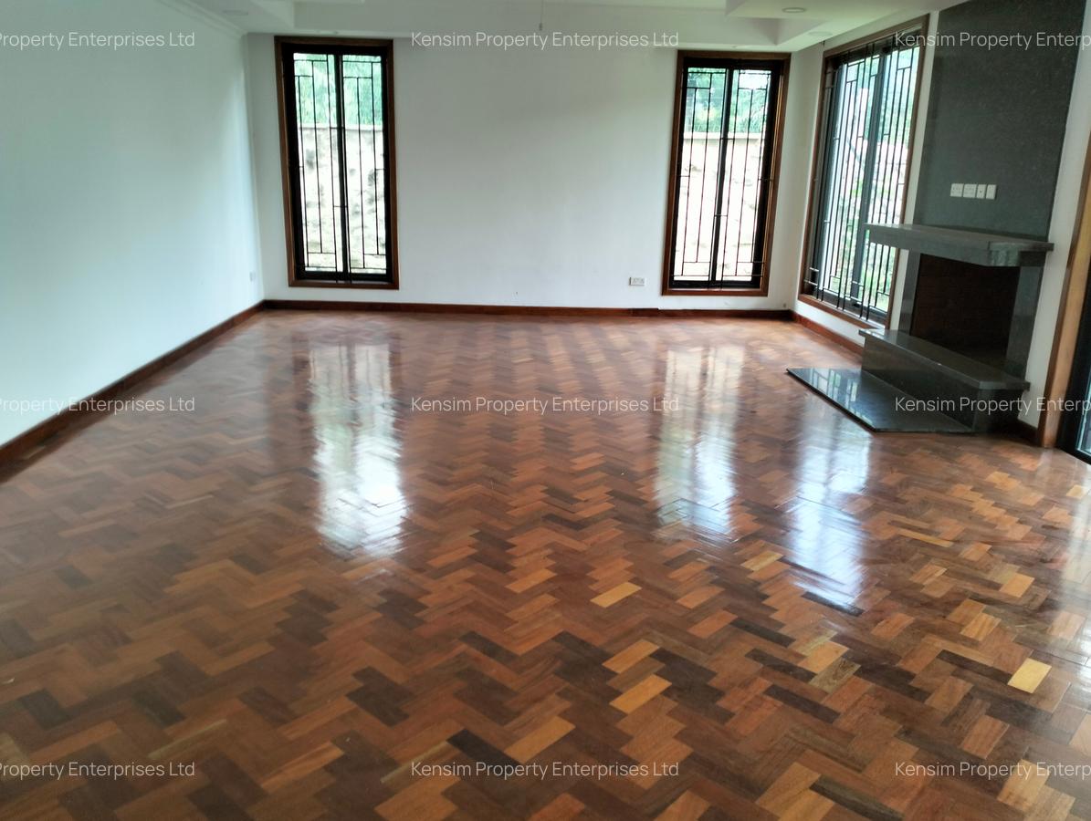 6 Bed Townhouse with En Suite in Lavington - 16