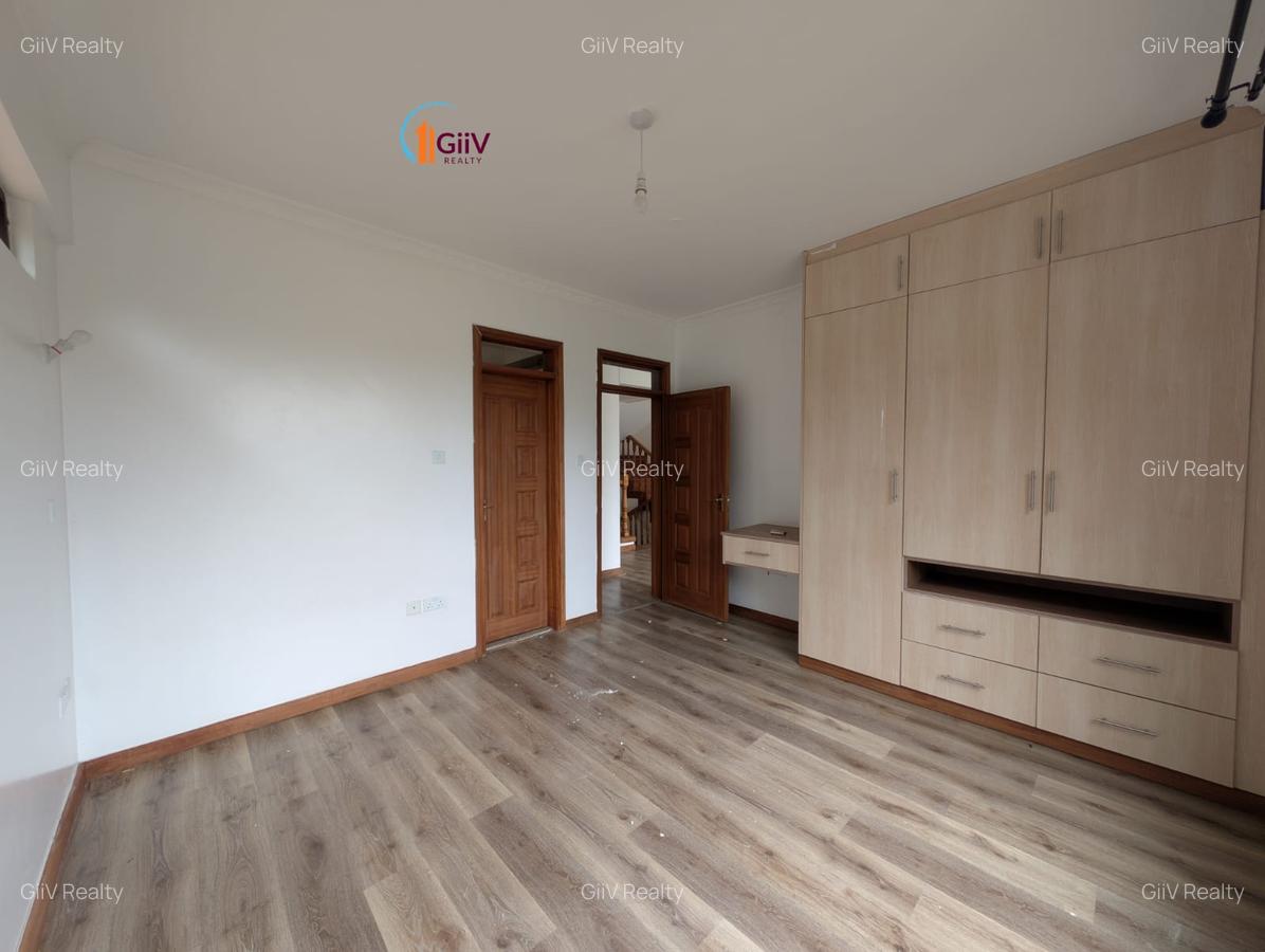 3 Bed Apartment with En Suite in Nyari - 16