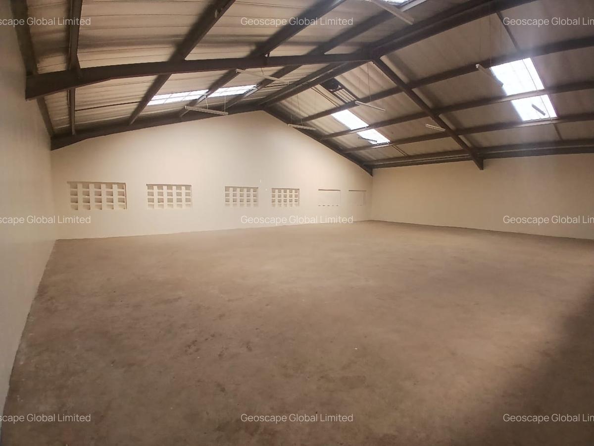 6,200 ft² Warehouse with Backup Generator in Ruaraka - 2