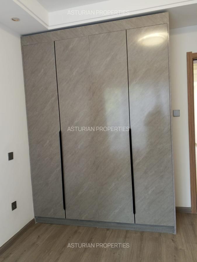 3 Bed Apartment with En Suite in Riverside - 8