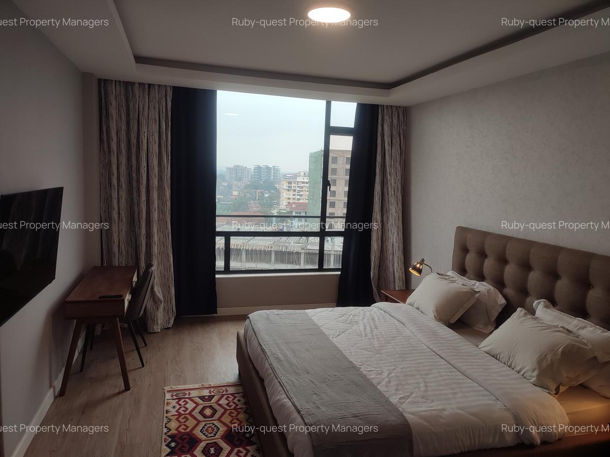 Serviced 3 Bed Apartment with En Suite at Brookside - 6