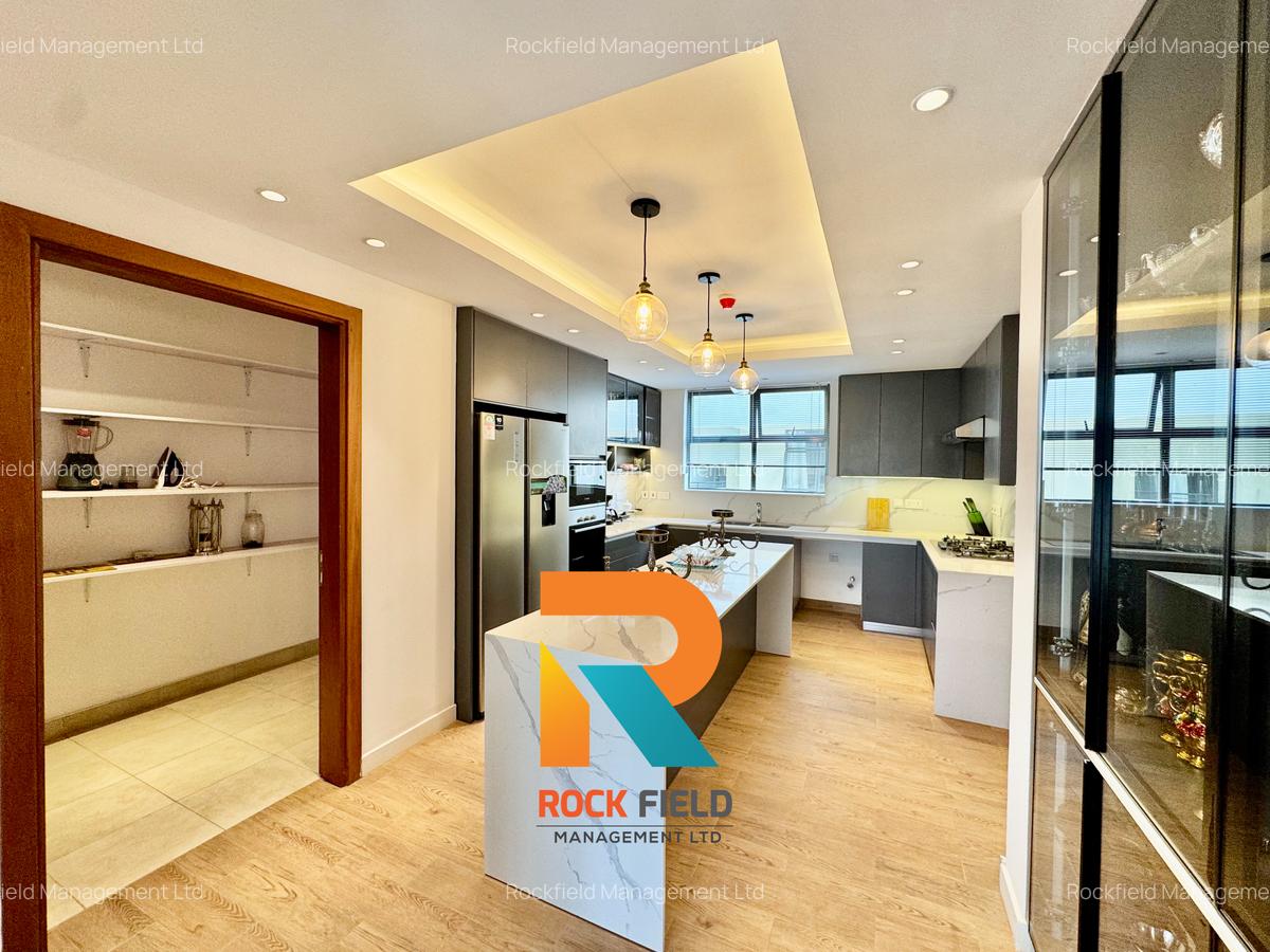 4 Bed Apartment with En Suite at The Loft. - 5