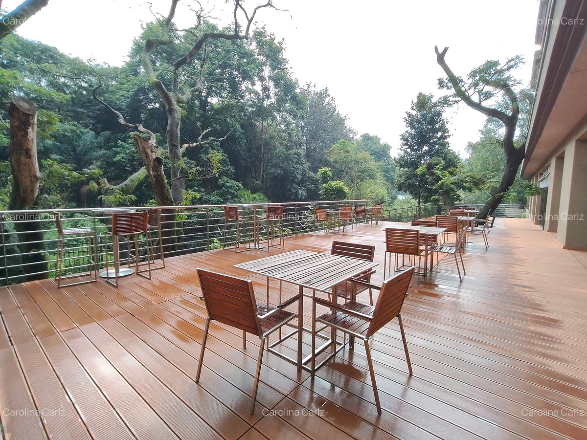 3 Bed Apartment with En Suite at 6Th Parklands Road - 1