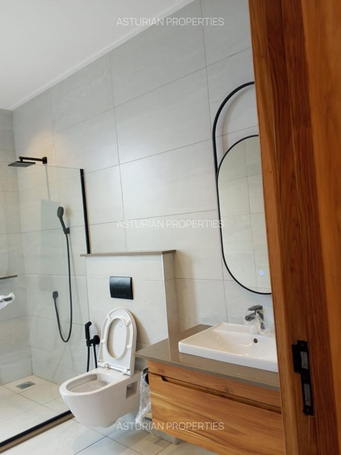 4 Bed Apartment with En Suite in Westlands Area - 12