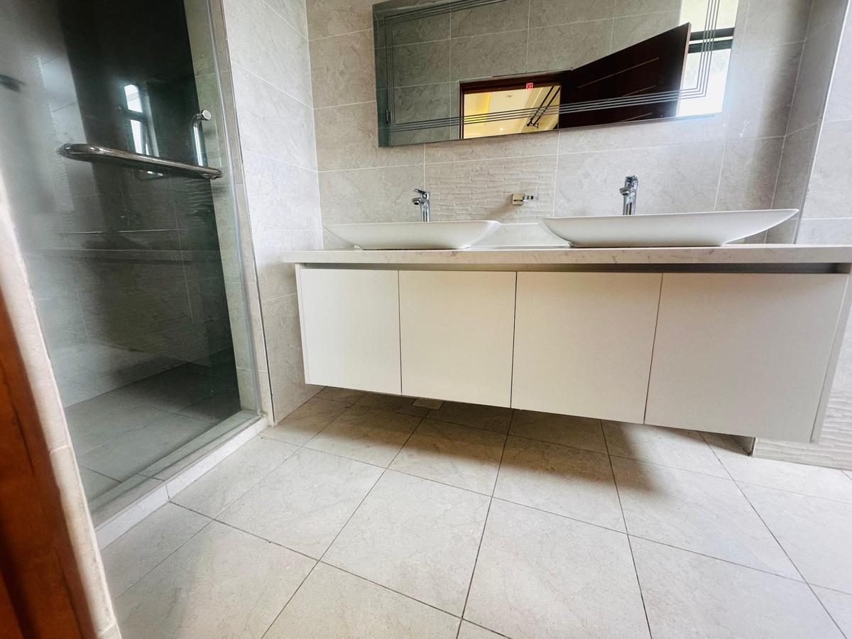 3 Bed Apartment with En Suite at Kileleshwa - 11