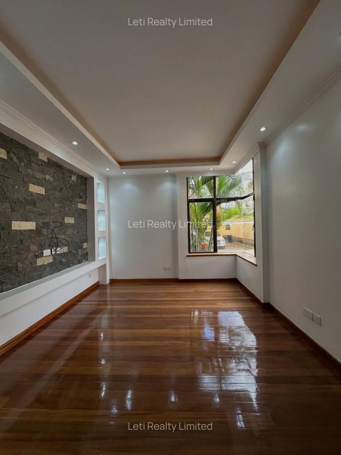 5 Bed Townhouse with En Suite in Kileleshwa - 4