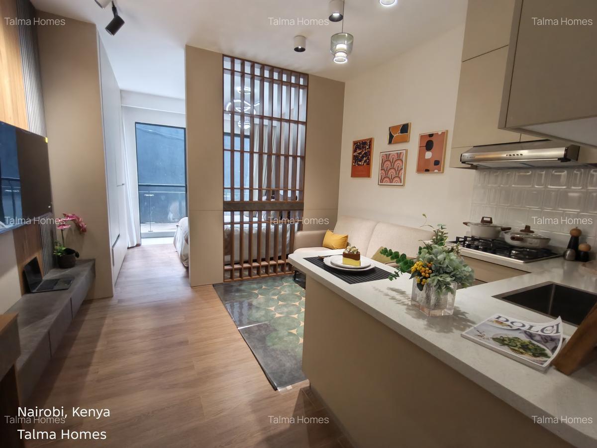Studio Apartment with En Suite at Off Parklands Road - 1