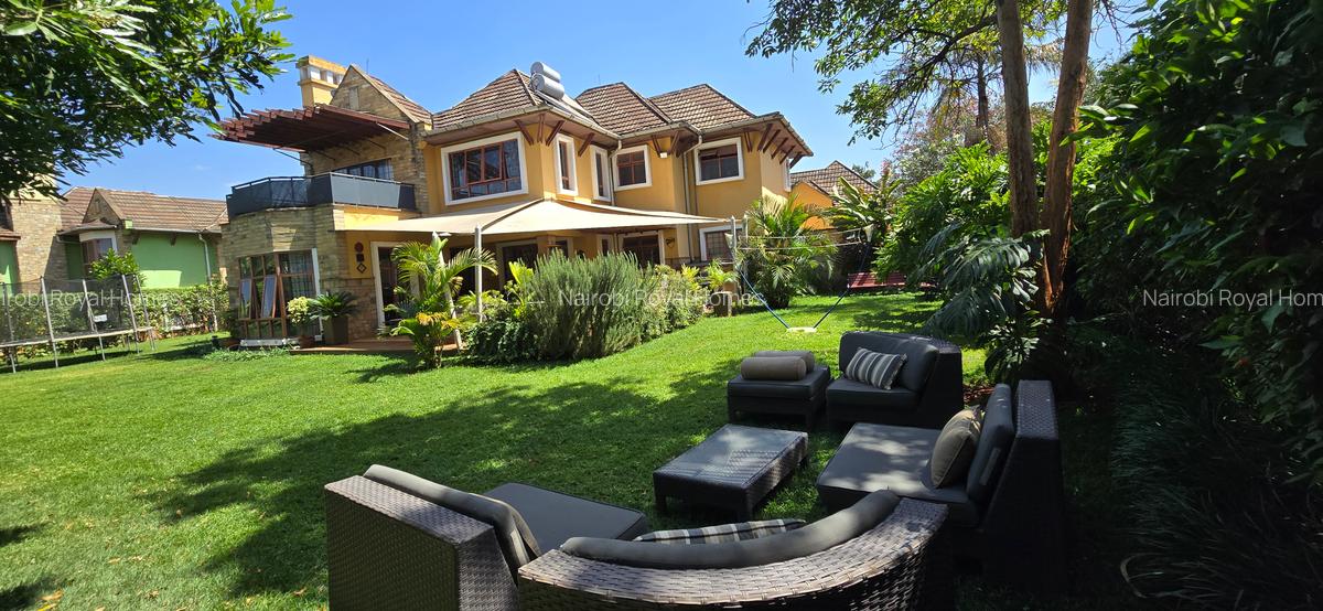 5 Bed House with En Suite at Mimosa Drive - 6