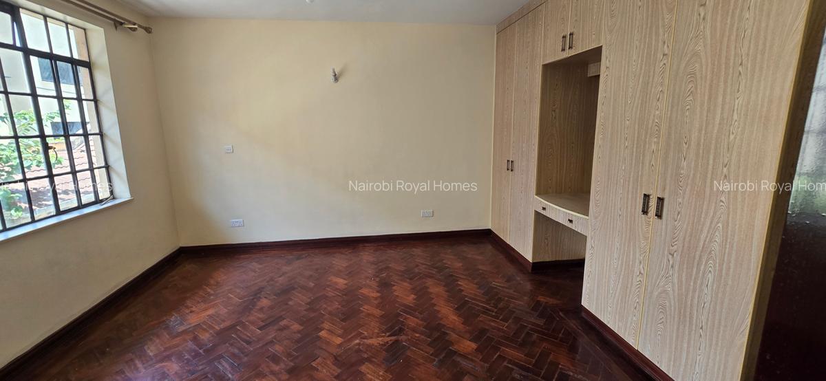 4 Bed Townhouse with En Suite at Lavington Off Gitanga Road 55 - 12