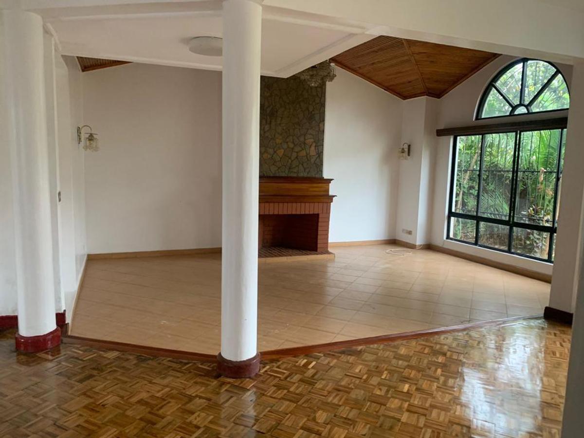 4 Bed Townhouse with En Suite in Lavington - 11