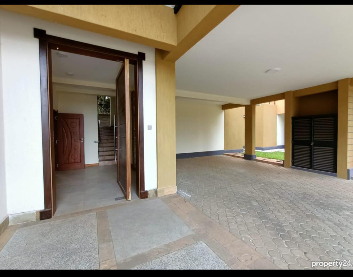 5 Bed Townhouse with Staff Quarters in Lavington - 3