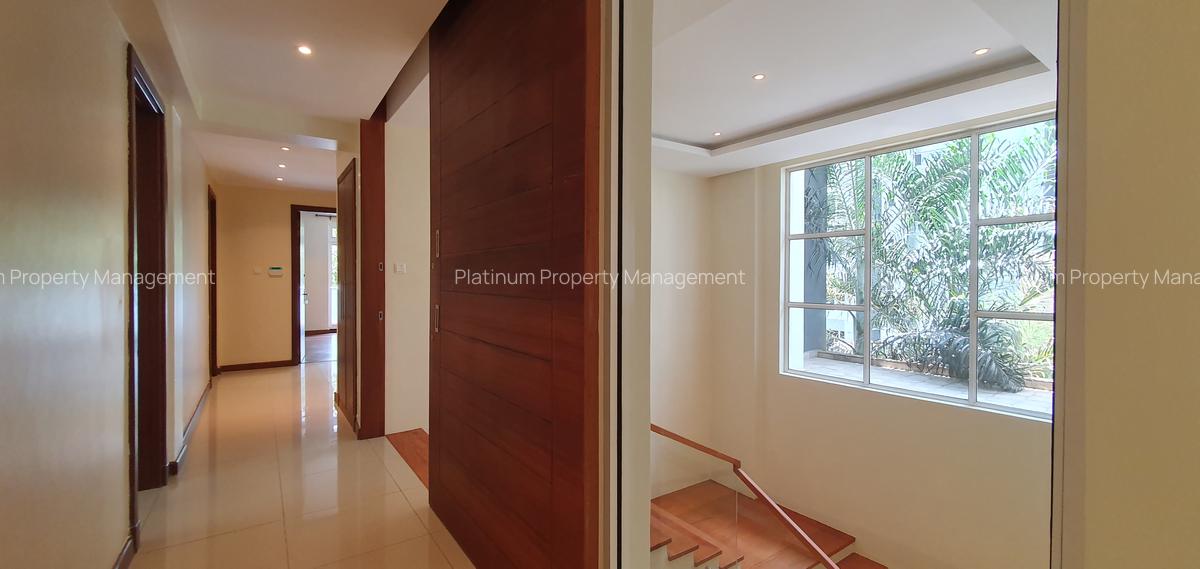 5 Bed Apartment with En Suite in General Mathenge - 3