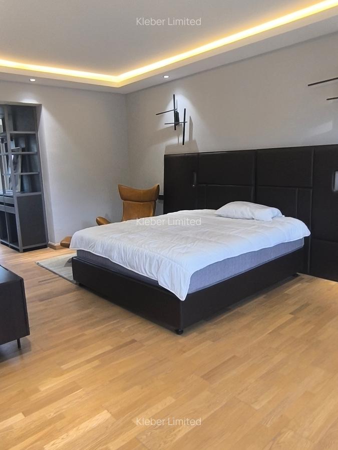 4 Bed Villa with En Suite in Lavington - 16