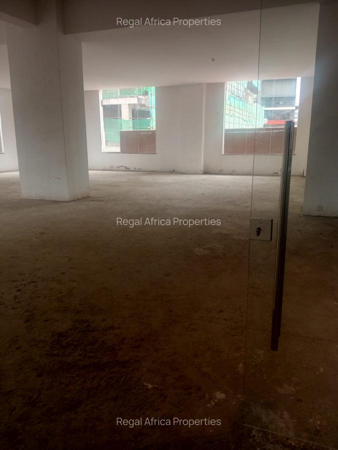 1,833 ft² Commercial Property with Backup Generator in Westlands Area - 3