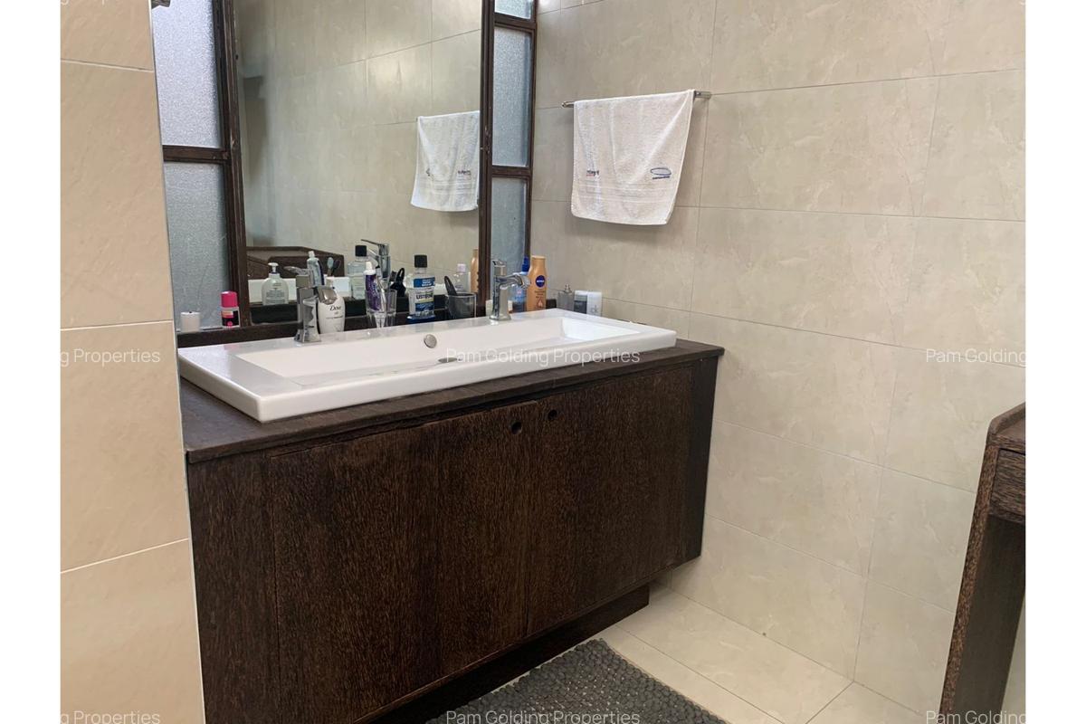 2 Bed House with En Suite in Gigiri - 11