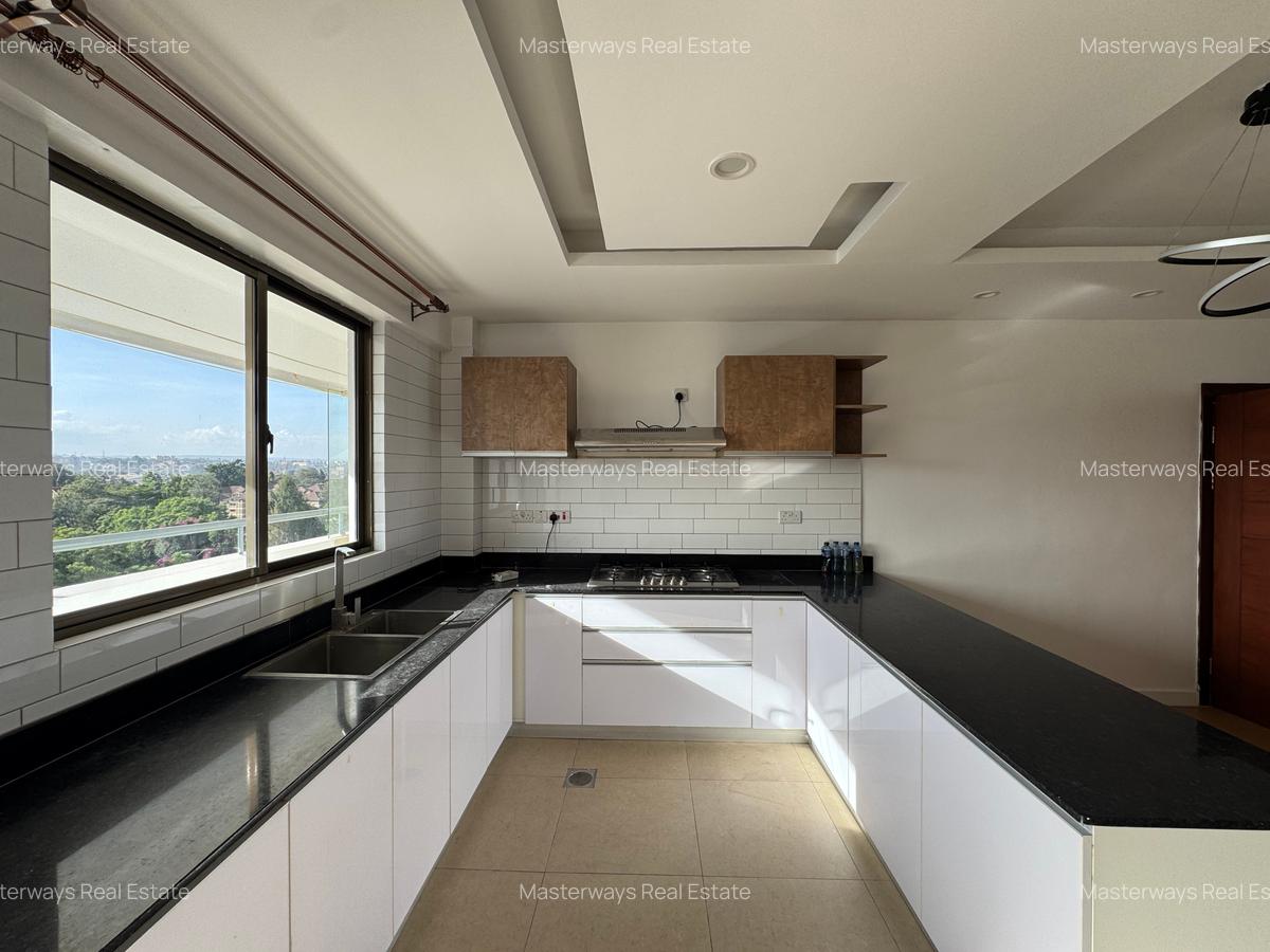 4 Bed Apartment with En Suite in Lavington - 5