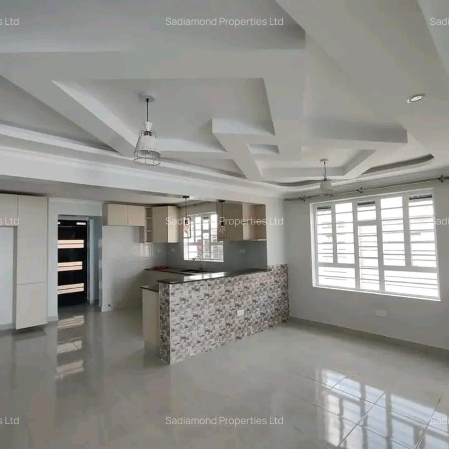 3 Bed House with En Suite in Kamakis - 5