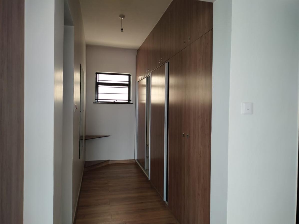 3 Bed Apartment with En Suite at General Mathenge - 10