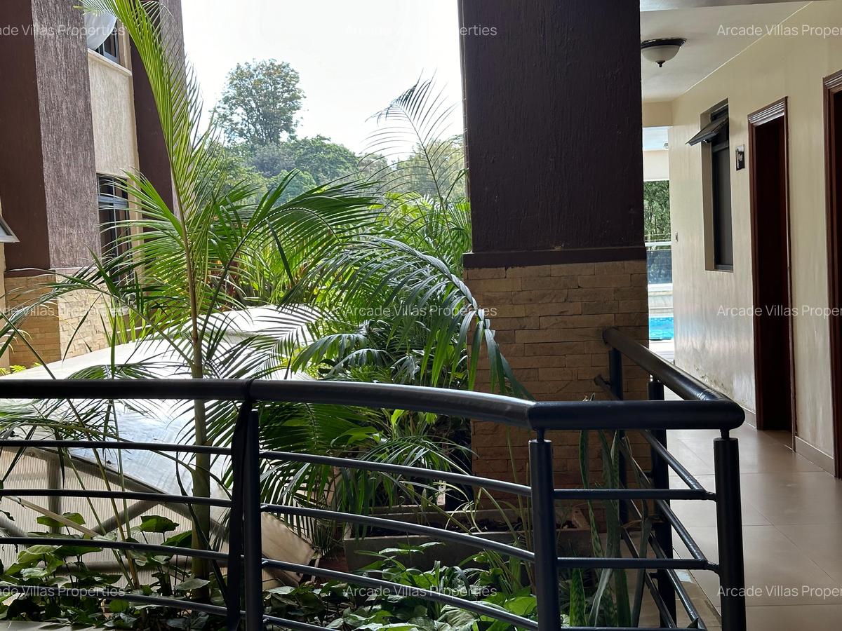 Serviced 4 Bed Apartment with En Suite in Riverside - 13