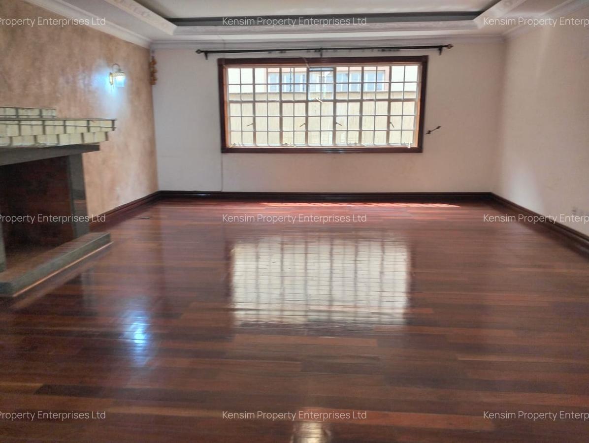 4 Bed Townhouse with En Suite in Lavington - 13