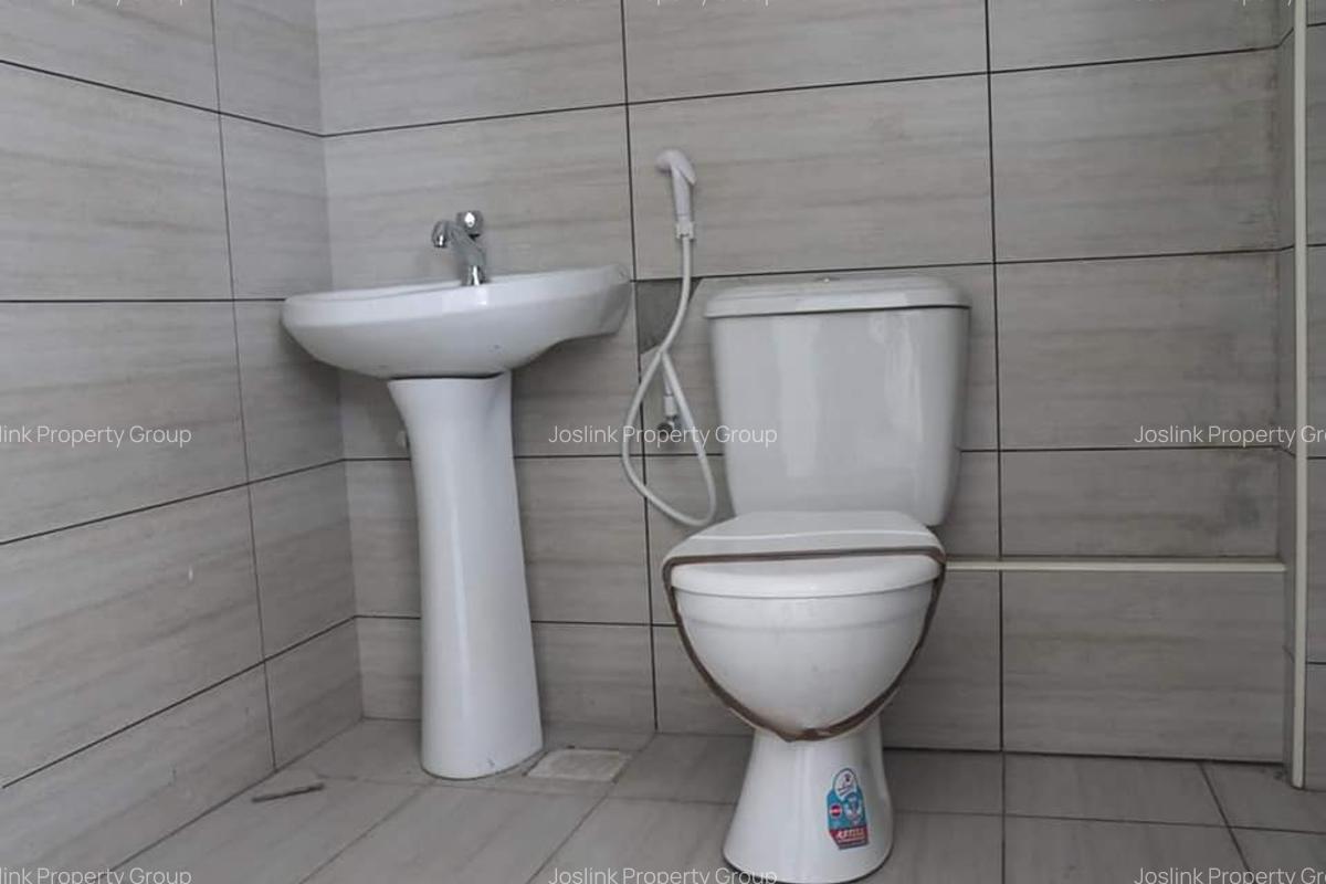 1 Bed Apartment with En Suite in Mtwapa - 9