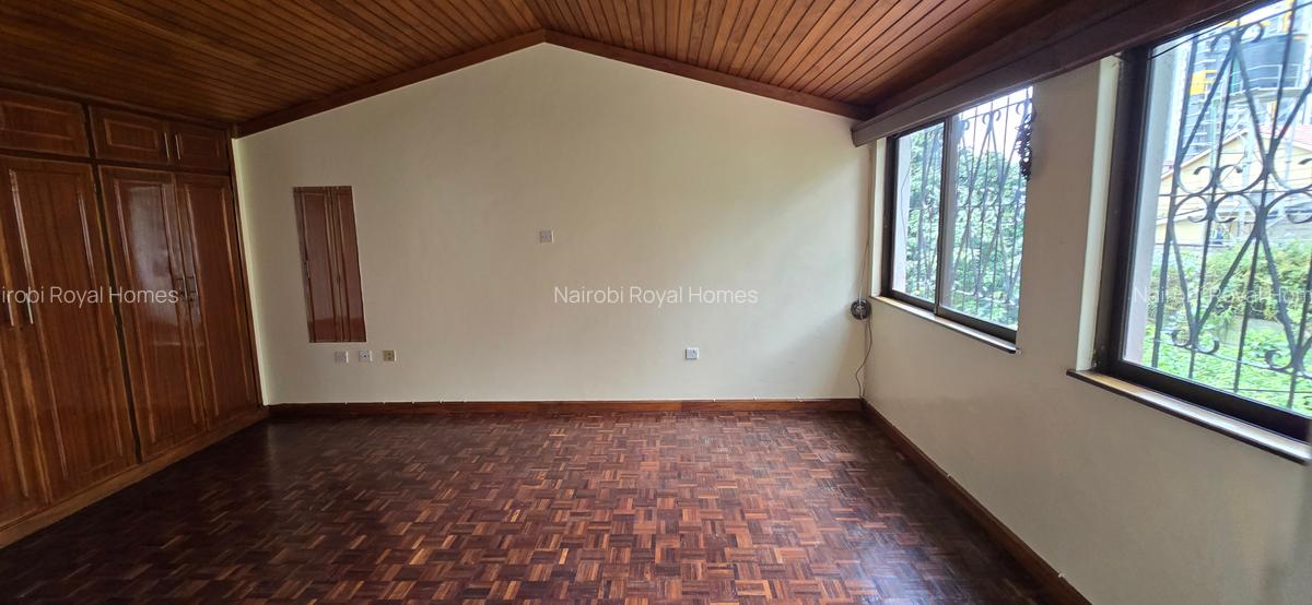 4 Bed Townhouse with En Suite at Ndemi Road - 12