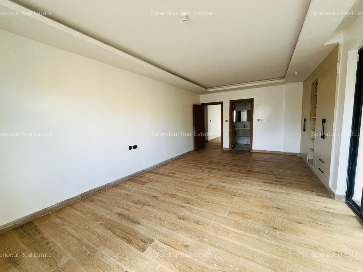 5 Bed Apartment with En Suite at 3Rd Parklands - 4