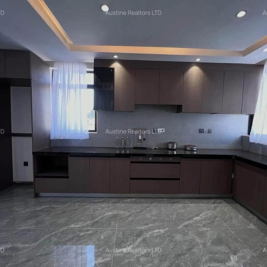 5 Bed Townhouse with En Suite at Kamangu Area - 3