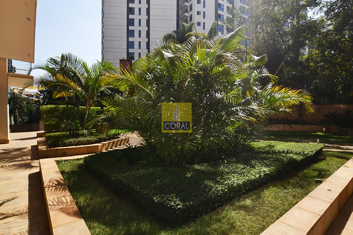 1 Bed Apartment with Swimming Pool in Kileleshwa - 14